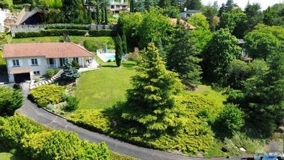 /international/fr/chatel-guyon-auvergne-310107839477/
