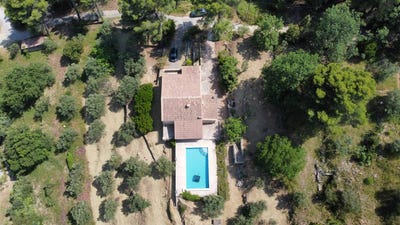 /international/fr/callas-provence-alpes-cote-d-azur-310100183134/