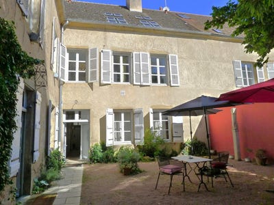 /international/fr/charolles-burgundy-310100740232/
