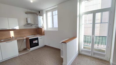 /international/fr/10-rue-diet-bourgoin-jallieu-rhone-310106464779/