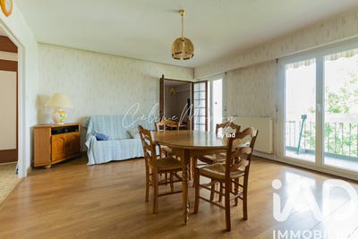 /international/fr/la-roche-sur-yon-pays-de-la-loire-310107900761/