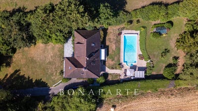 /international/fr/grilly-rhone-310106447068/