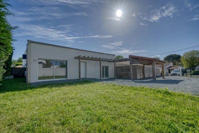 /international/fr/royan-charente-310107794139/