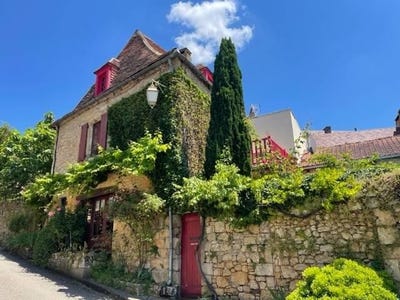 /international/fr/domme-aquitaine-120096537316/