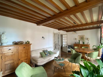 /international/fr/montceau-les-mines-burgundy-310105945552/