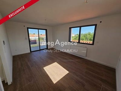 /international/fr/sables-d-olonne-pays-de-la-loire-310105747048/