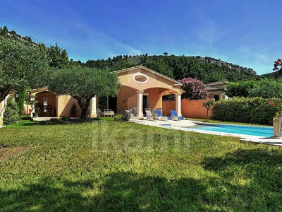 /international/fr/chusclan-languedoc-roussillon-310108776519/