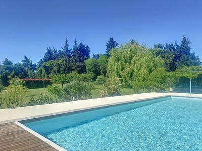/international/fr/eyragues-provence-alpes-cote-d-azur-310100649618/