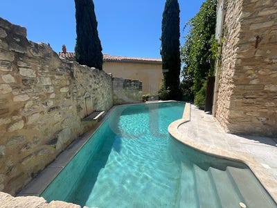 /international/fr/le-barroux-provence-alpes-cote-d-azur-310097961865/