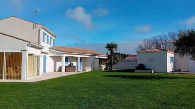 /international/fr/saint-sulpice-de-royan-charente-310107191427/