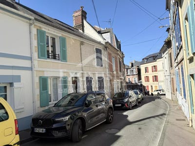 /international/fr/trouville-sur-mer-la-basse-normandie-310098890346/