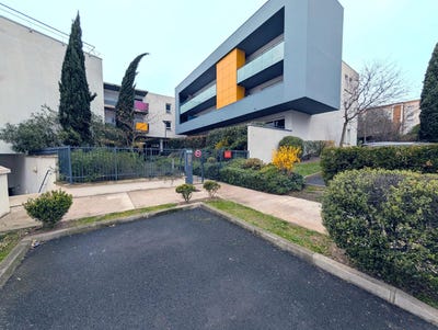 /international/fr/grabels-languedoc-roussillon-310100913556/