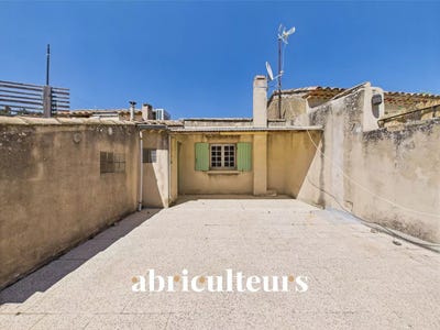 /international/fr/2ter-avenue-de-lambesc-rognes-provence-alpes-cote-d-azur-310100825080/