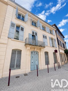 /international/fr/tarascon-provence-alpes-cote-d-azur-310108209631/