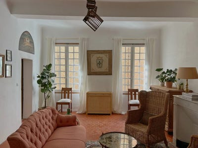 /international/fr/cotignac-hh-15776001-cotignac-provence-alpes-cote-d-azur-310100955705/