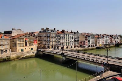/international/fr/bayonne-aquitaine-310094124528/