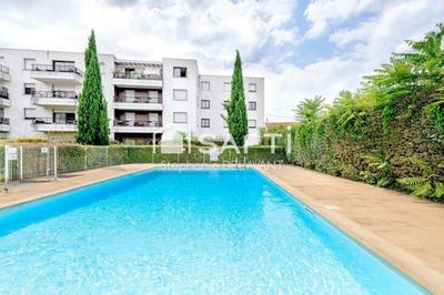 /international/fr/begles-aquitaine-310103428748/