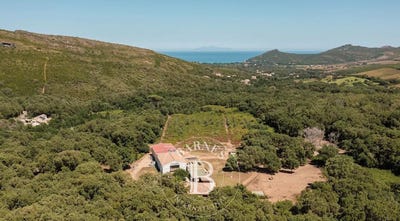 /international/fr/pietracorbara-corsica-310107565834/