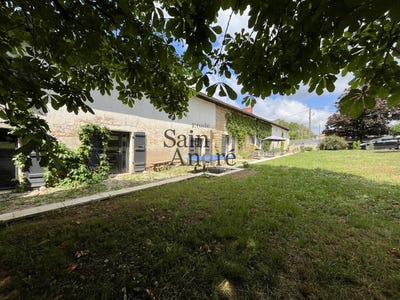 /international/fr/la-rochefoucauld-charente-310102567993/