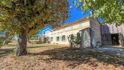/international/fr/laruscade-aquitaine-310119676016/