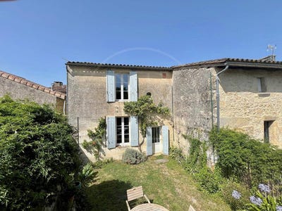 /international/fr/pujols-aquitaine-310100793781/