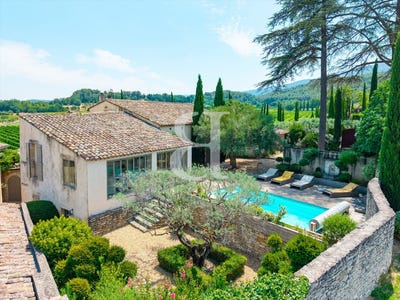 /international/fr/oppede-provence-alpes-cote-d-azur-310119798863/