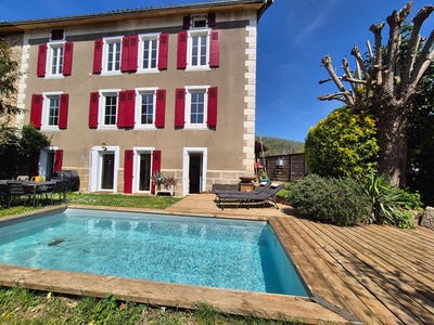 /international/fr/loubieres-midi-pyrenees-310107599130/?lang=th