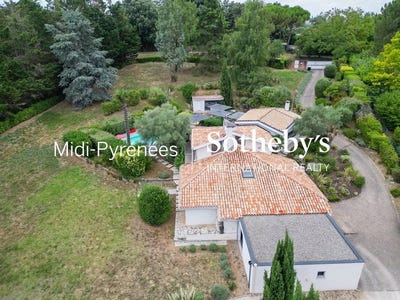 /international/fr/vieille-toulouse-midi-pyrenees-310110072314/