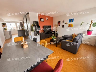 /international/fr/lyon-8eme-rhone-310108952952/