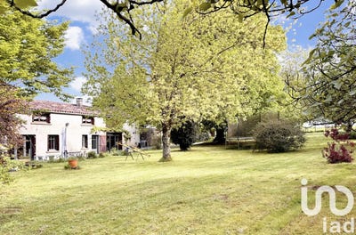 /international/fr/saint-hilaire-des-loges-pays-de-la-loire-310099053269/