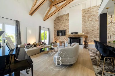 /international/fr/annecy-rhone-310108482565/