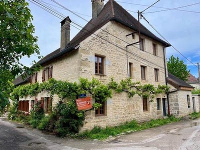 /international/fr/port-lesney-franche-comte-310107564167/