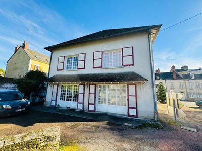 /international/fr/saint-saulge-burgundy-310108430902/
