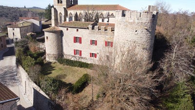/international/fr/courpiere-auvergne-310107412187/