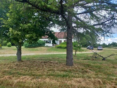 /international/fr/bouzy-la-foret-centre-val-de-loire-310100934919/