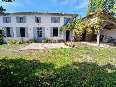 /international/fr/gemozac-charente-310119313150/