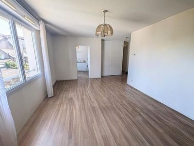 /international/fr/angers-pays-de-la-loire-310108405394/