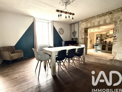 /international/fr/maisonnay-charente-310105989692/