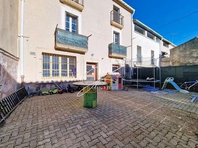 /international/fr/valros-languedoc-roussillon-310105683275/