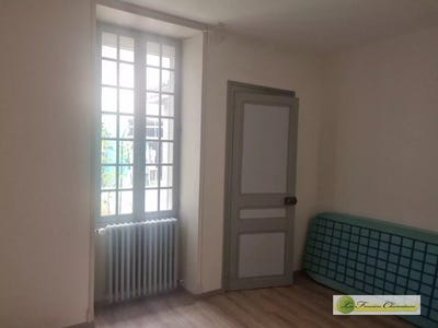 /international/fr/angouleme-charente-310099784128/