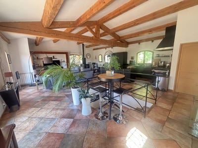 /international/fr/figanieres-provence-alpes-cote-d-azur-310101110952/?lang=pt