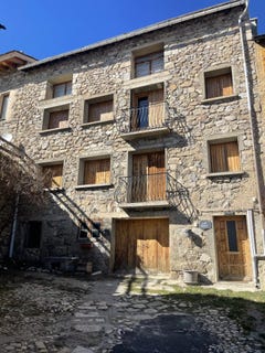 /international/fr/la-llagonne-languedoc-roussillon-310106834408/