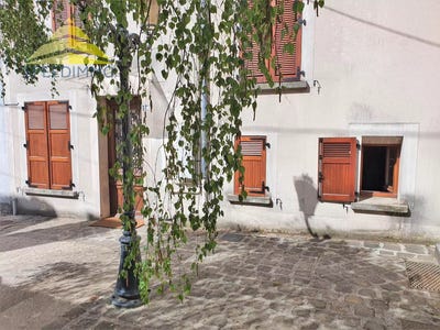 /international/fr/mandres-les-roses-ile-de-france-310108648124/