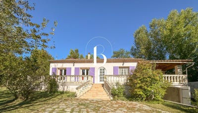 /international/fr/barjac-languedoc-roussillon-310108944268/?lang=th