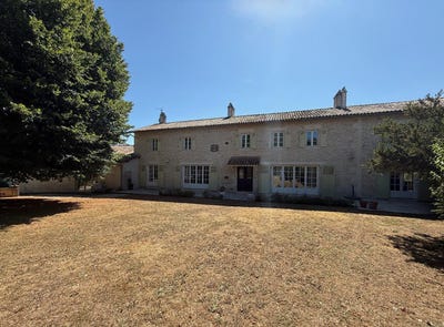 /international/fr/perigne-charente-310101111067/?lang=it