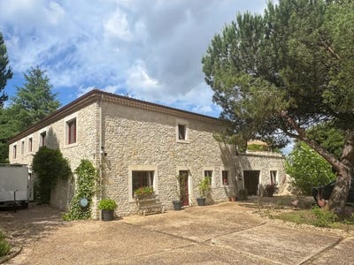 /international/fr/douzillac-aquitaine-310108943251/