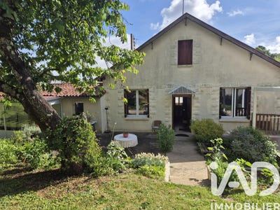 /international/fr/civray-centre-val-de-loire-310105810555/