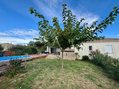 /international/fr/castelnau-valence-languedoc-roussillon-310104464738/