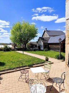 /international/fr/messeix-auvergne-310107526993/