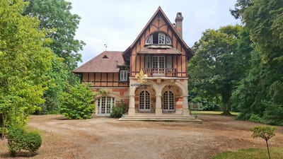 /international/fr/lamorlaye-picardie-310101229412/?lang=en
